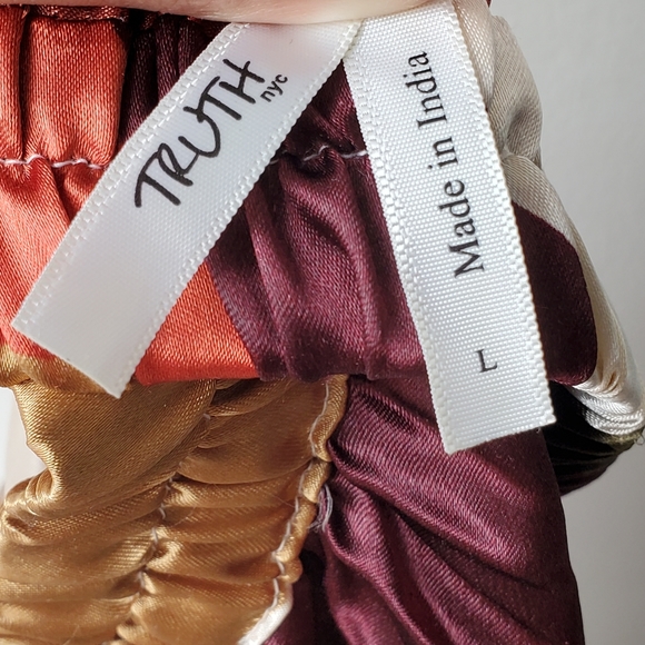 Truth NYC Pleated Smooth Maxi Skirt - Picture 8 of 10